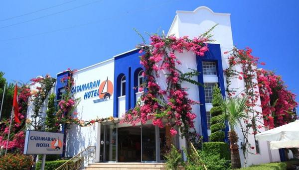 Catamaran Hotel
