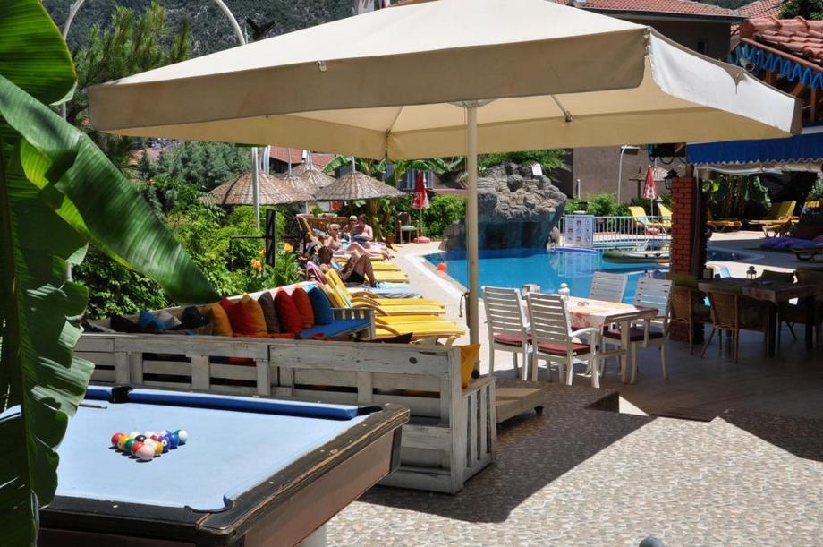Celik Apartments