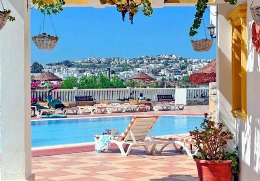Club Bozok Apartments
