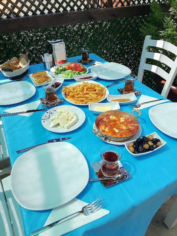 Azra Apart Otel