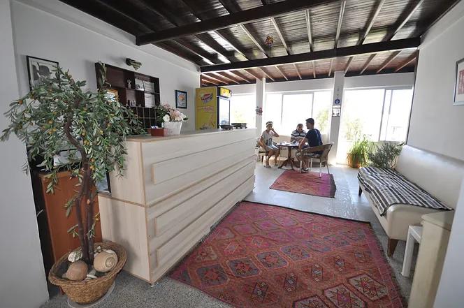 Derya Pension