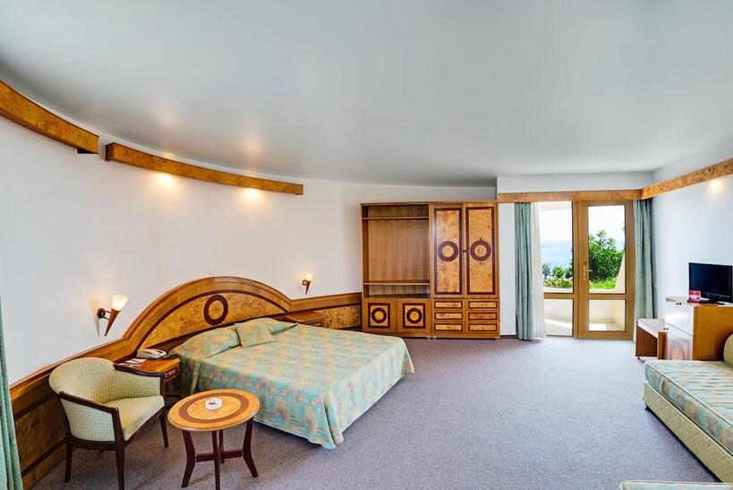 Rubi Hotel