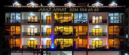 Araz Suit