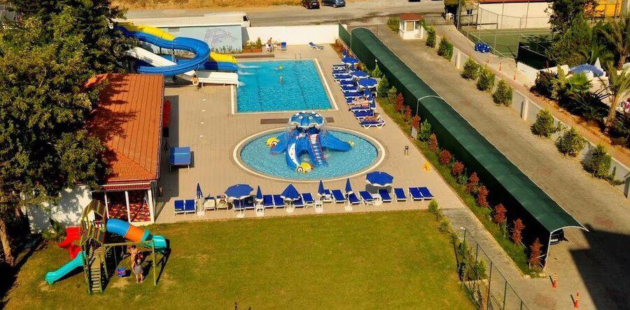 Blue Fish Hotel