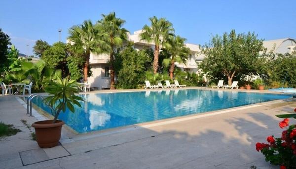 Kiris Garden Hotel