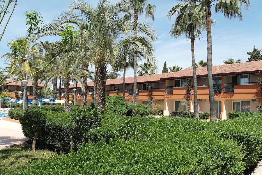 Club Turtas Beach Hotel