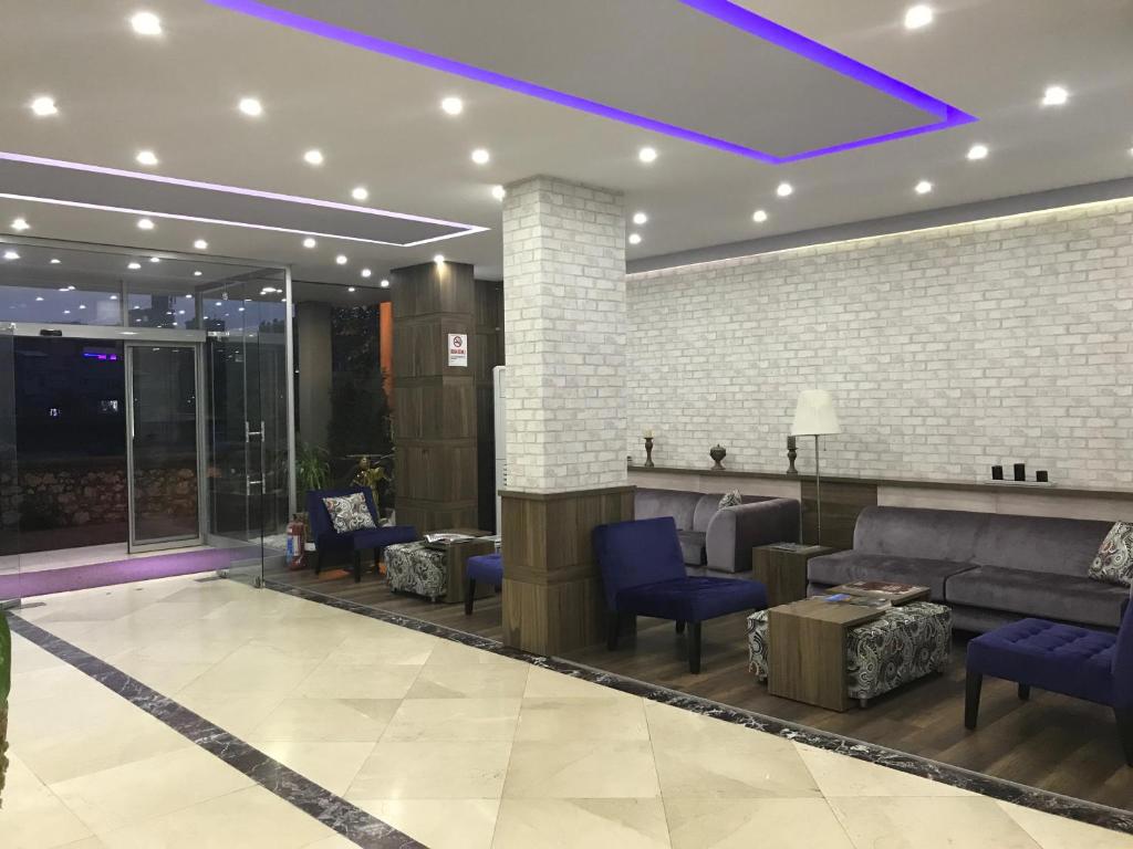 Hande Hotel
