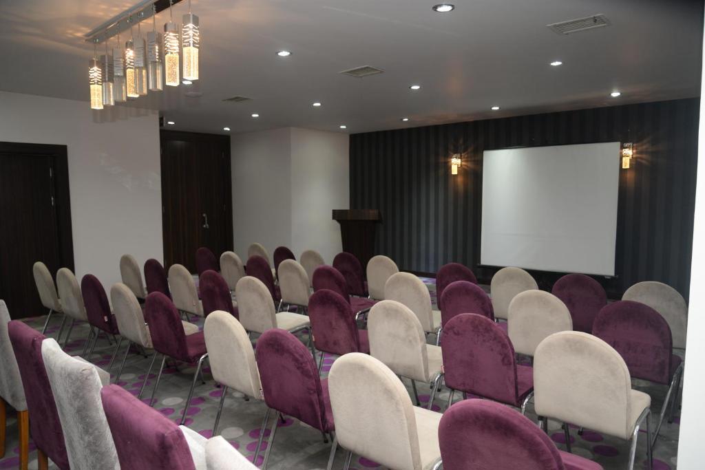 Hande Hotel