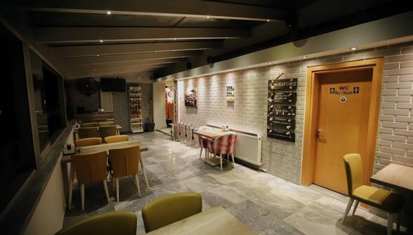 New Ada Suit Otel & Cafe