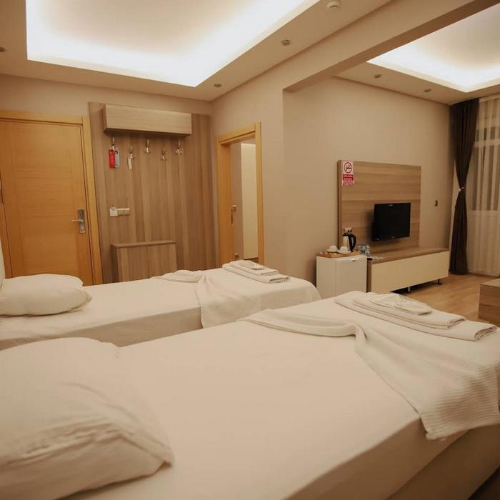 New Ada Suit Otel & Cafe