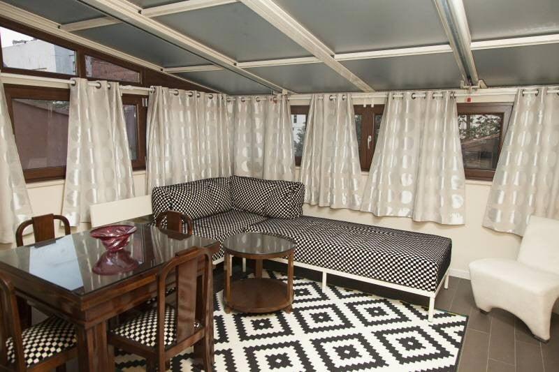 Villa Pera Suite Hotel