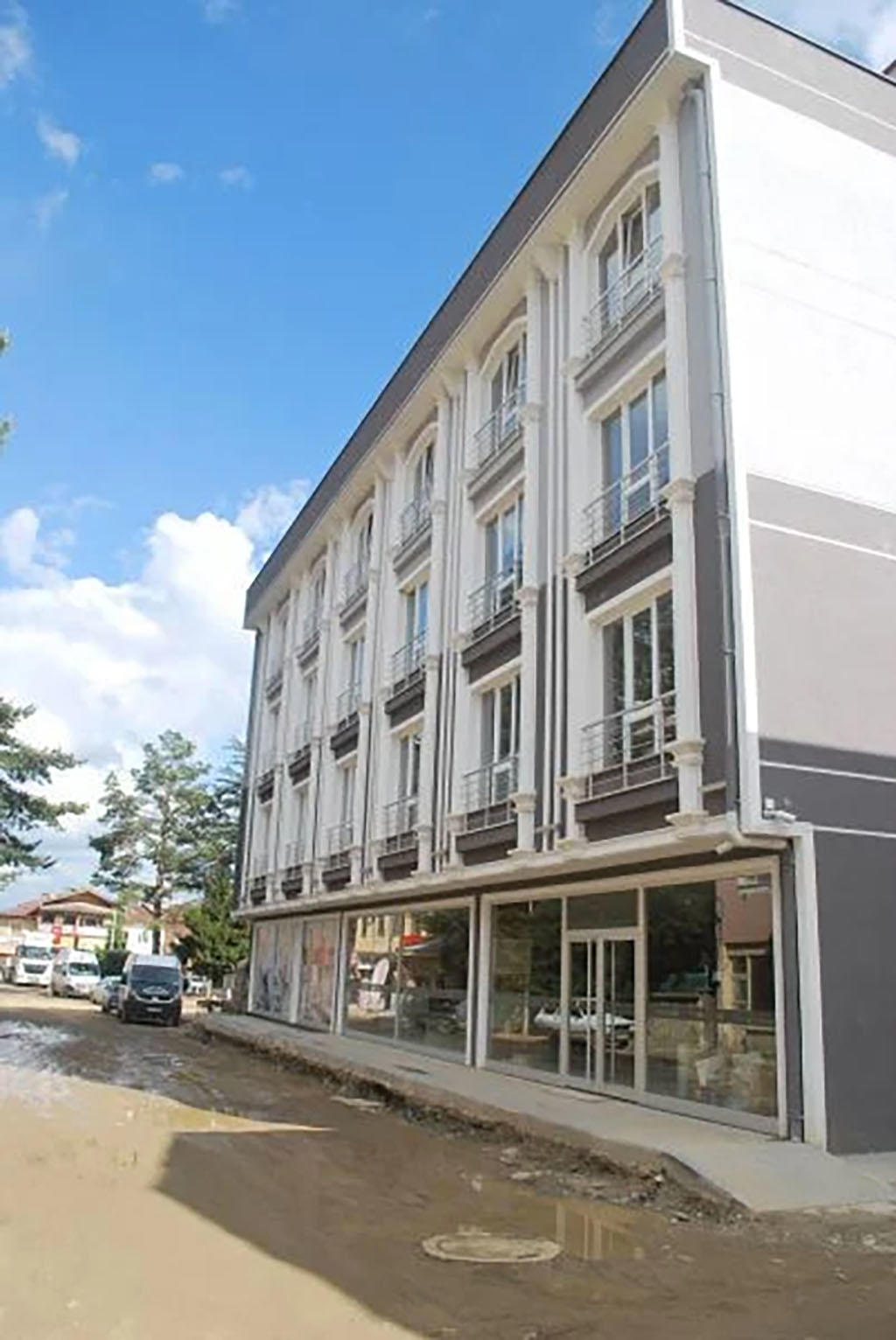 Umur Hotel