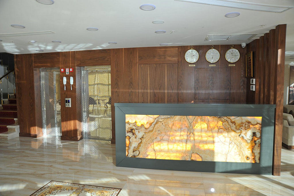 Asuris Hotel