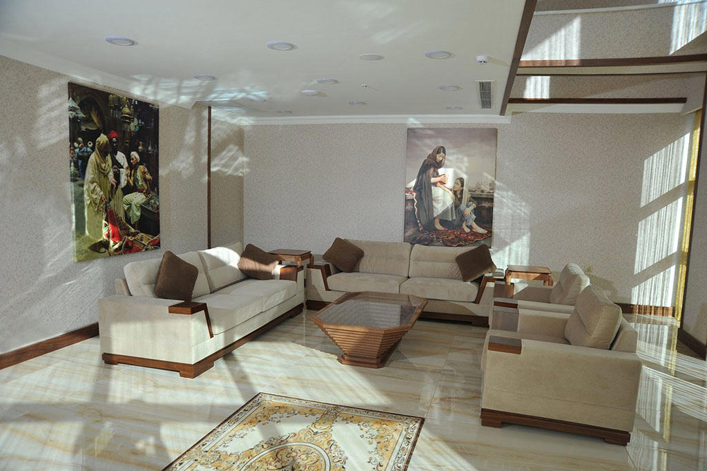 Asuris Hotel