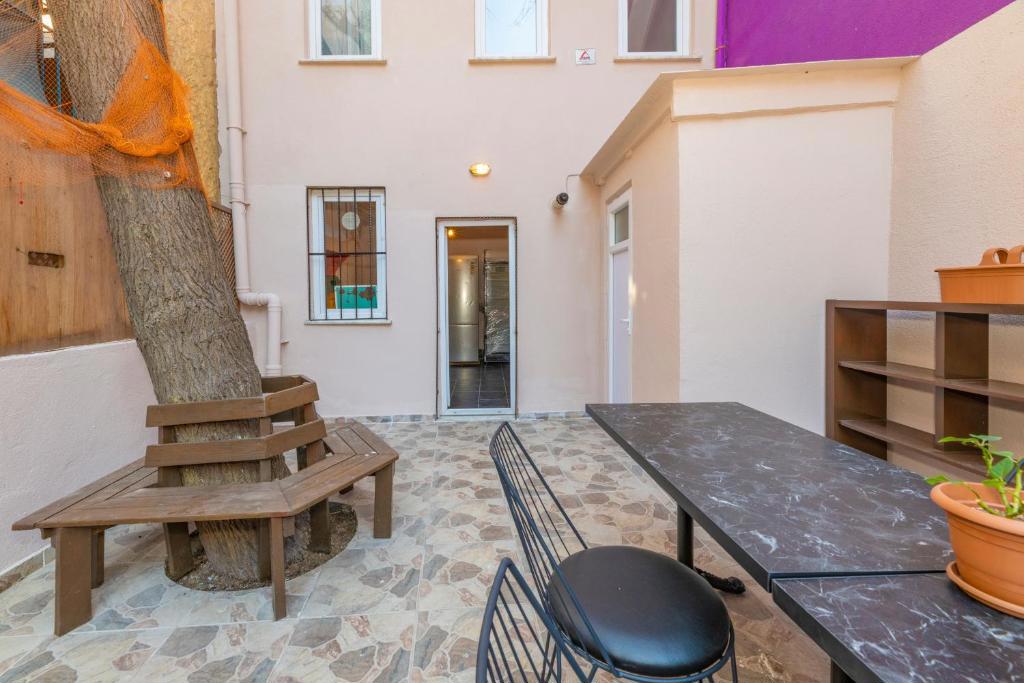 Taksim Wooden House Hostel