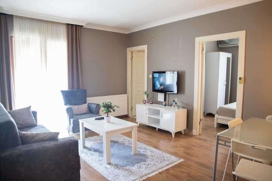 The Hera Suit Hotel