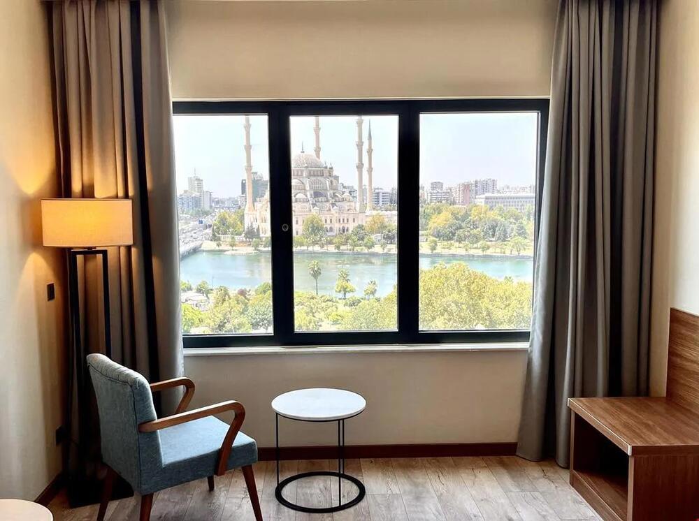 Türkmen Riverside Hotel