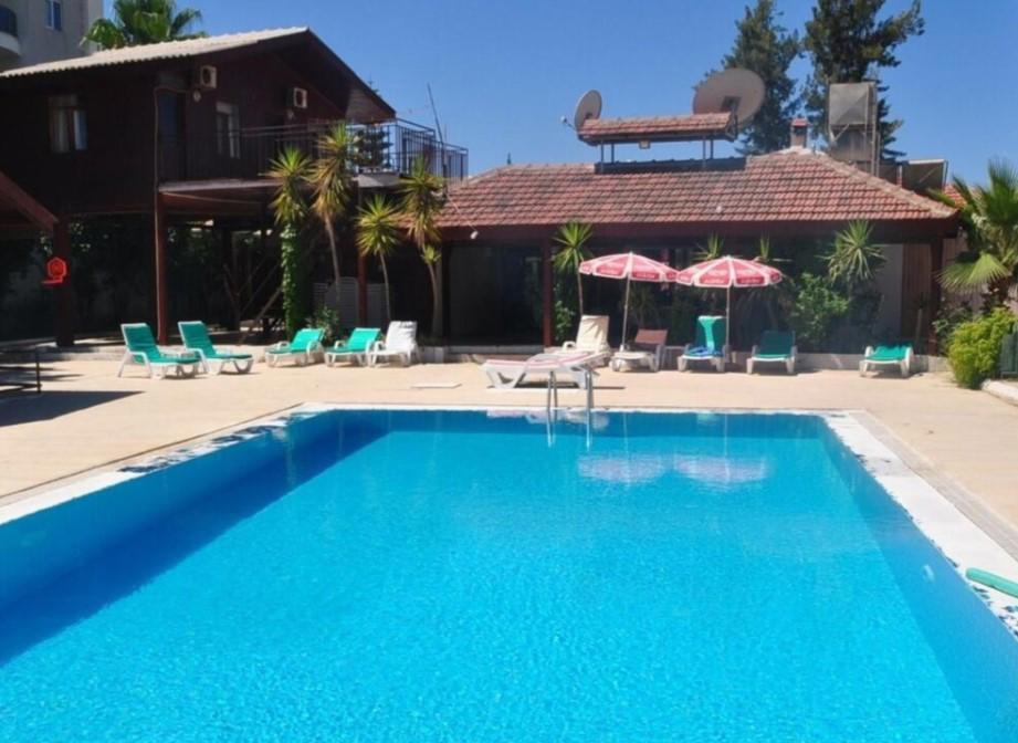 River Park Hotel Bungalows
