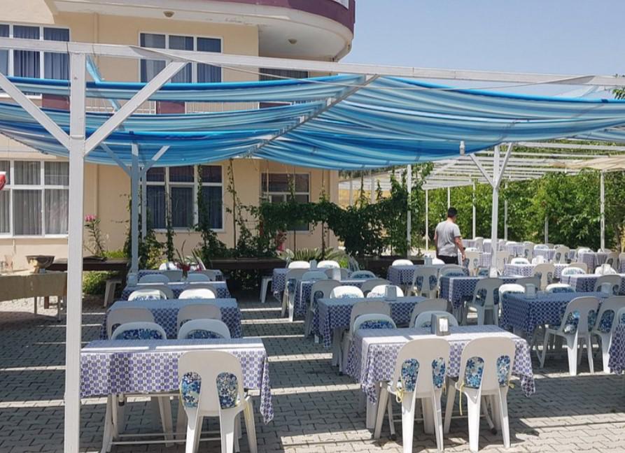 Maniola Hotel Restaurant