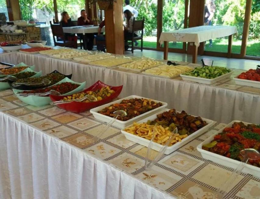 Maniola Hotel Restaurant