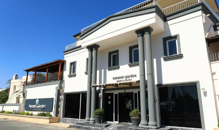 Summer Garden Suites & Beach Hotel