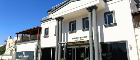 Summer Garden Suites & Beach Hotel