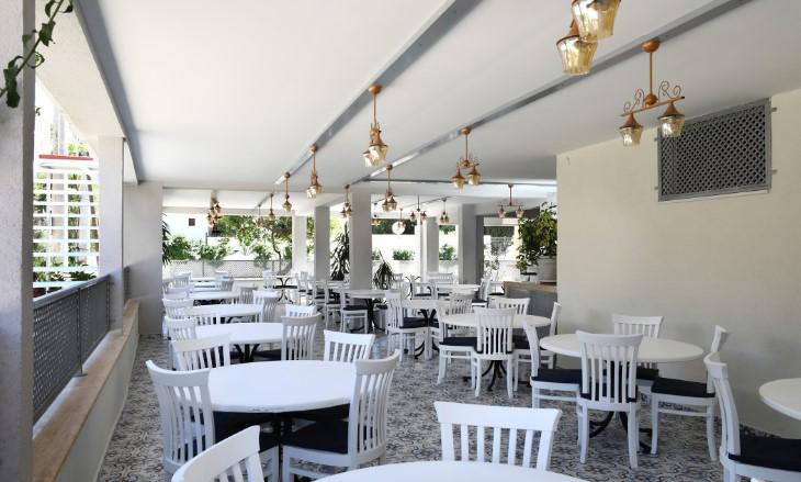 Summer Garden Suites & Beach Hotel