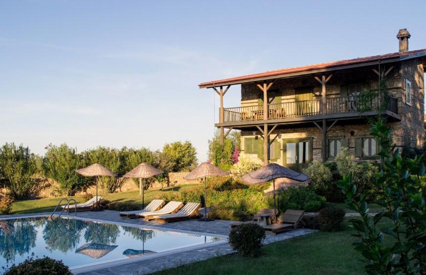 Seki Cottages
