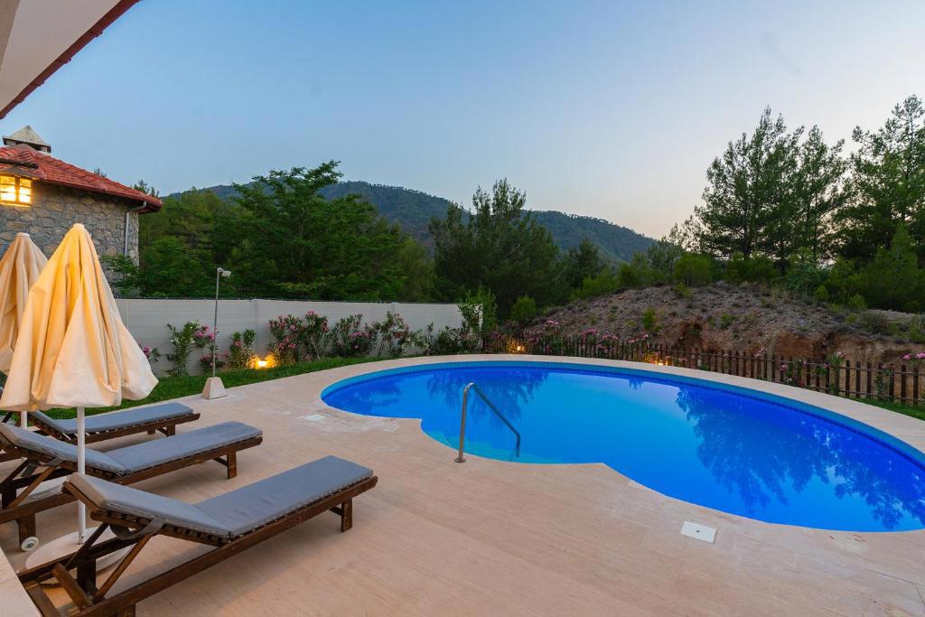 Villa Hill 2