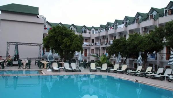 Ares Hotel