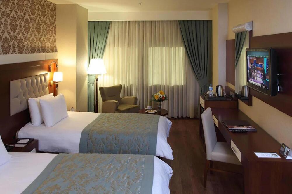 Otel Şenbayrak City