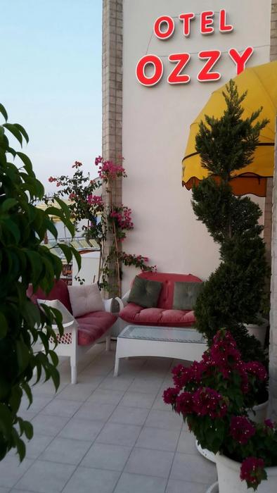 Otel Ozzy