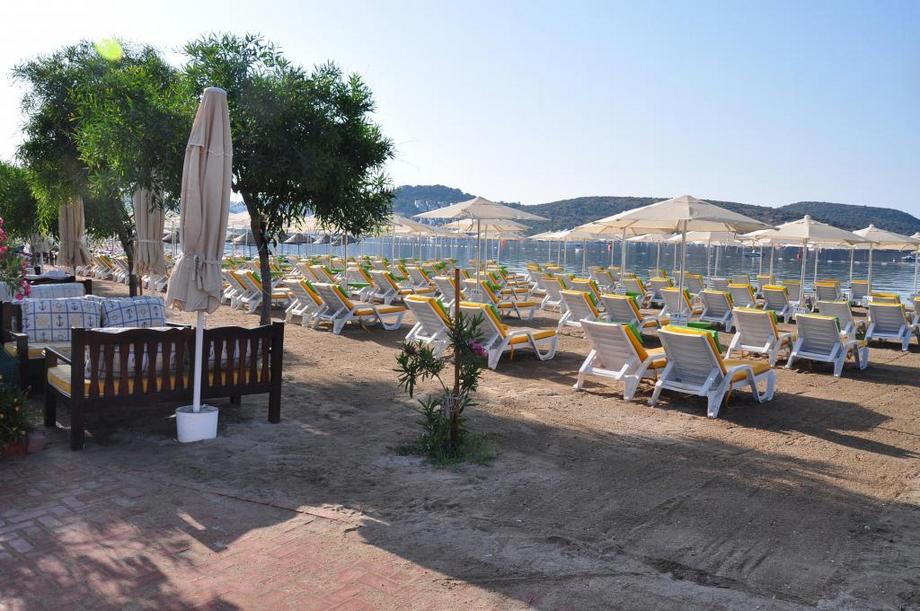 Regal Resort