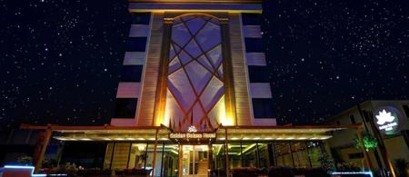 Golden Deluxe Hotel