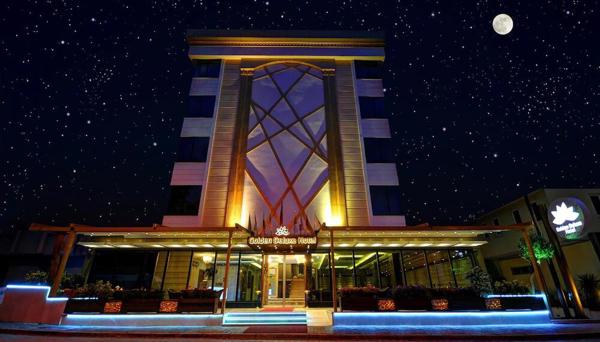 Golden Deluxe Hotel
