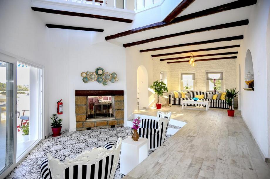 The Flag Suites