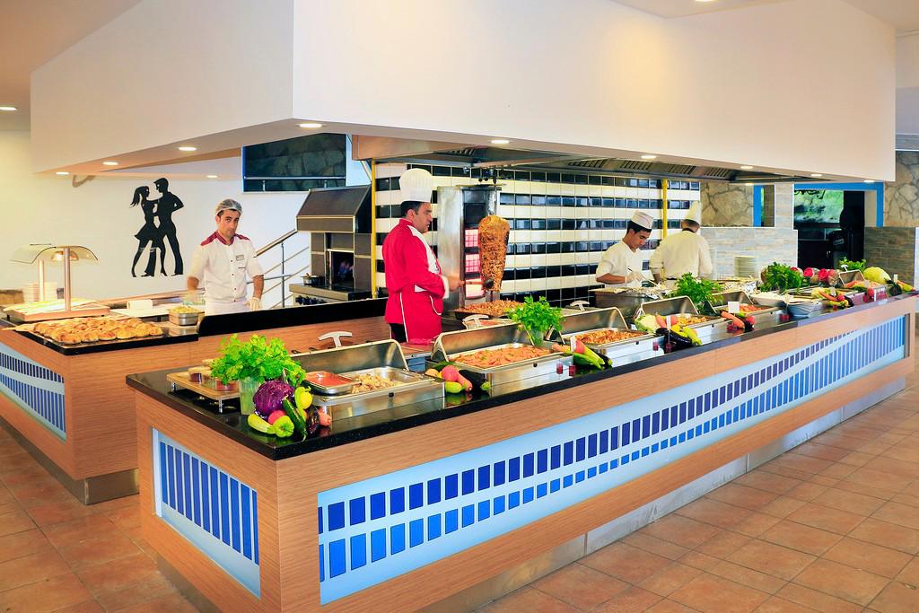 Club Aqua Plaza