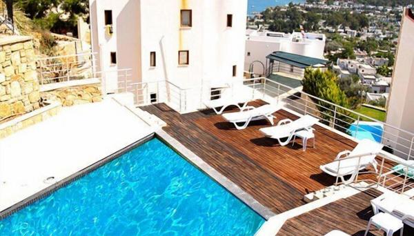 Villa Sandra Torba 5 Bedrooms