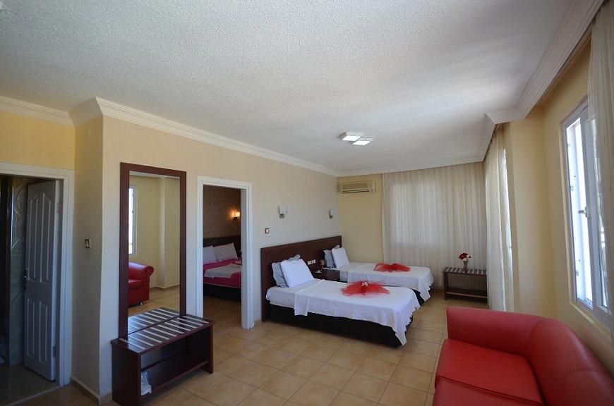 Admiral Hotel