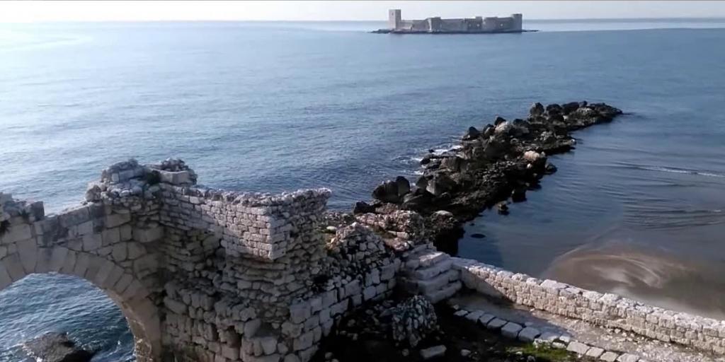 Korykos Hotel