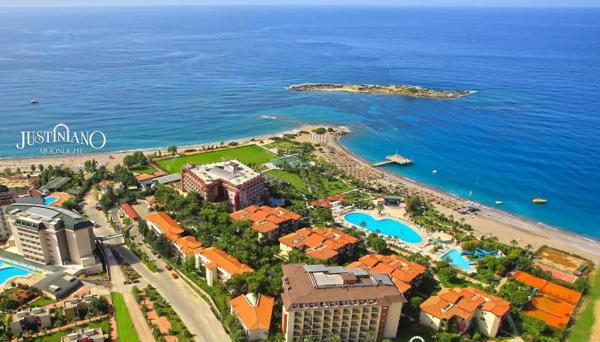 Justiniano Moonlight