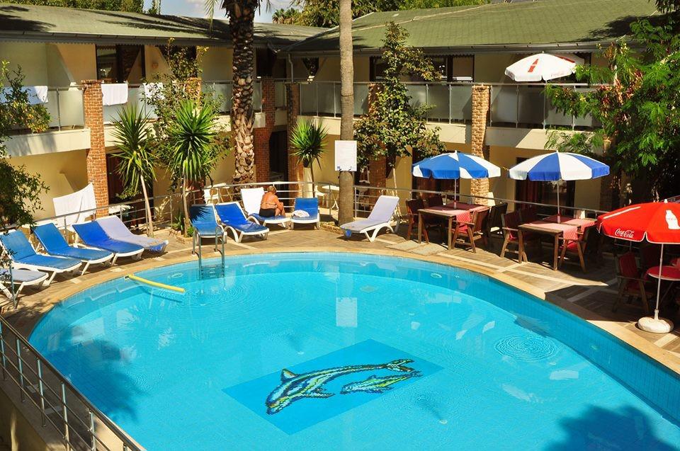 Tropic Hotel