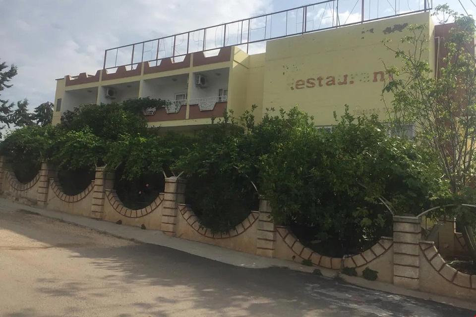 Baris Hotel