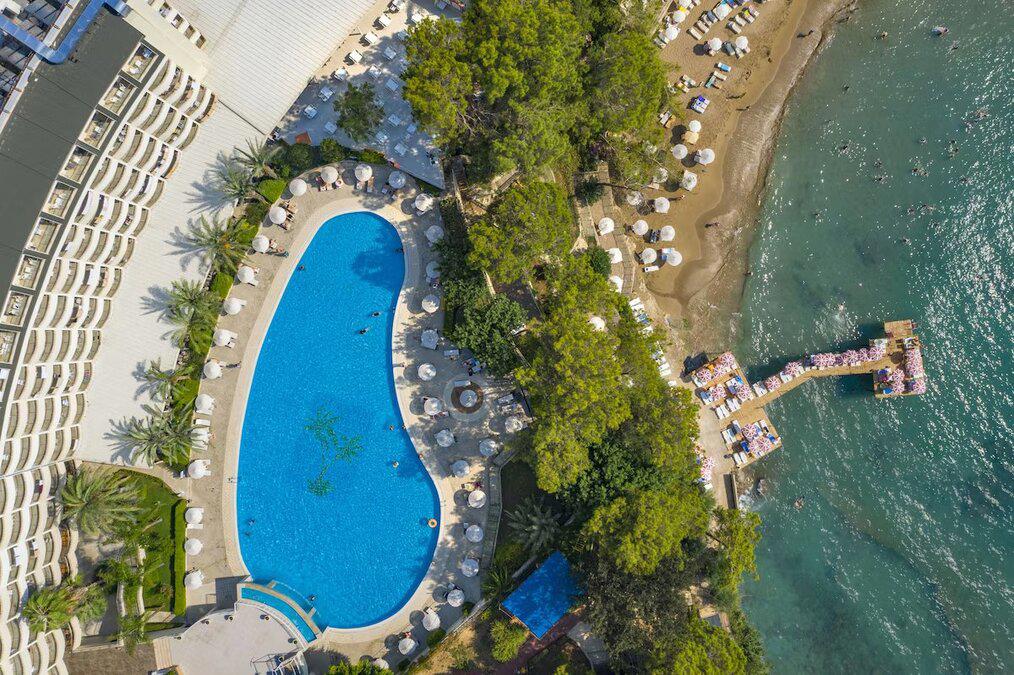 Utopia Beach Club