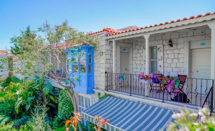 Alaçatı Marina Palace Otel