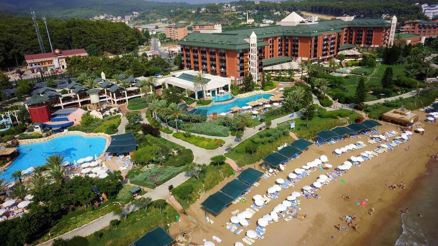 AQI Pegasos Resort
