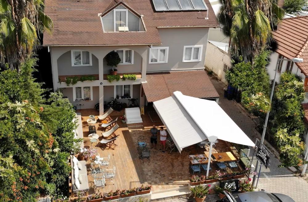 A&B Home Hotel