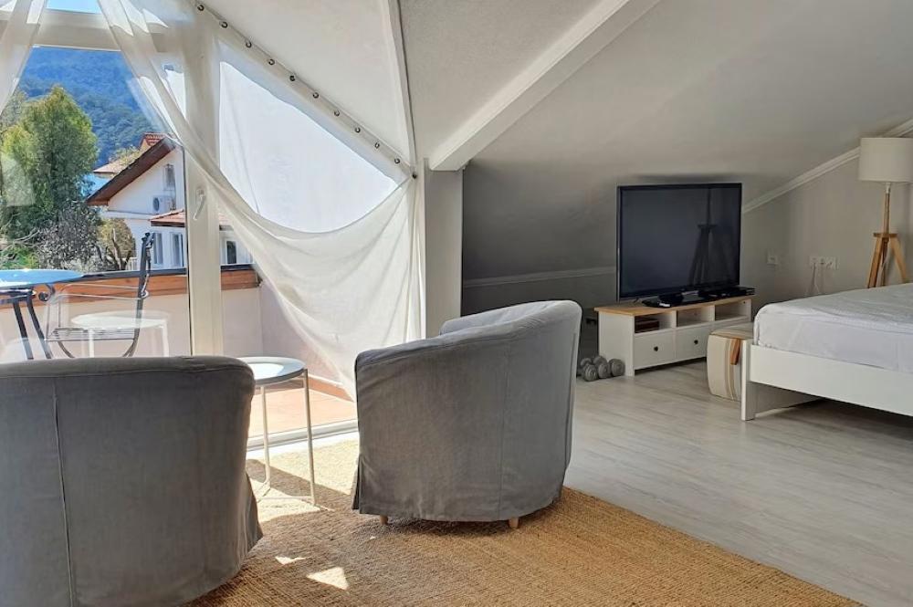 A&B Home Hotel