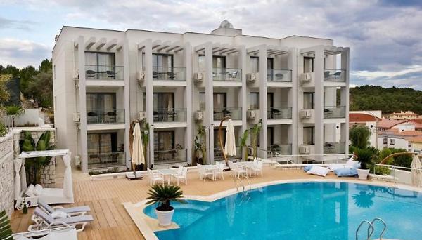 Captain Hotel