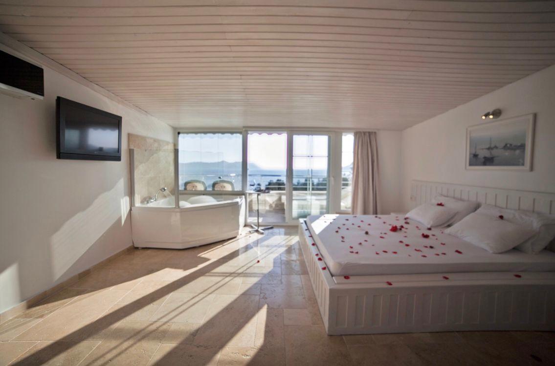 Nur Otel Kaş